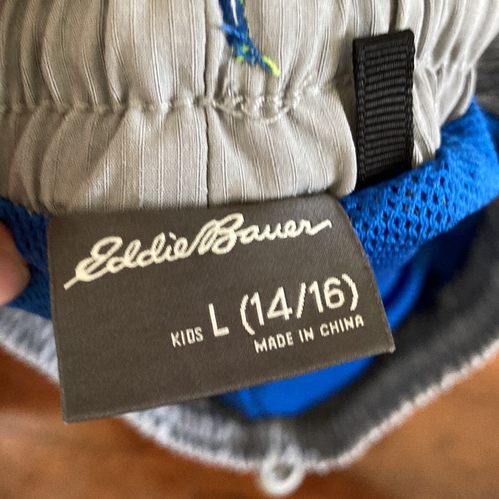 Grey Eddie bauers shorts - Picture 4 of 4
